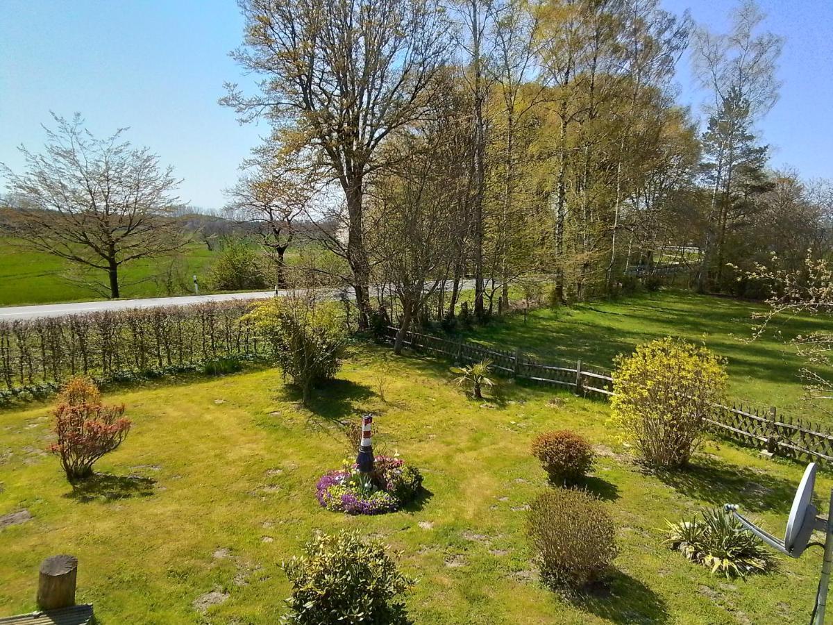 Haus Im Wind Apartment Putbus Exterior foto